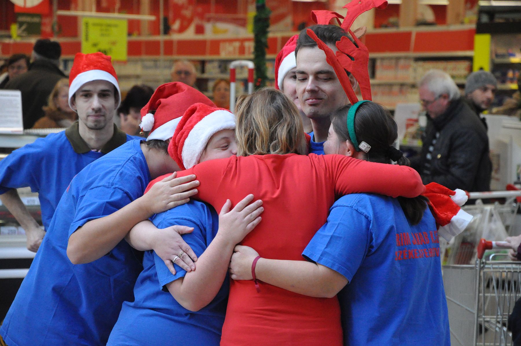 Flashmob és köszönet az élelmiszermentésben szereplőknek